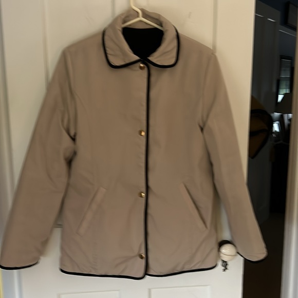 Durable warm reversable jacket! - Picture 4 of 6